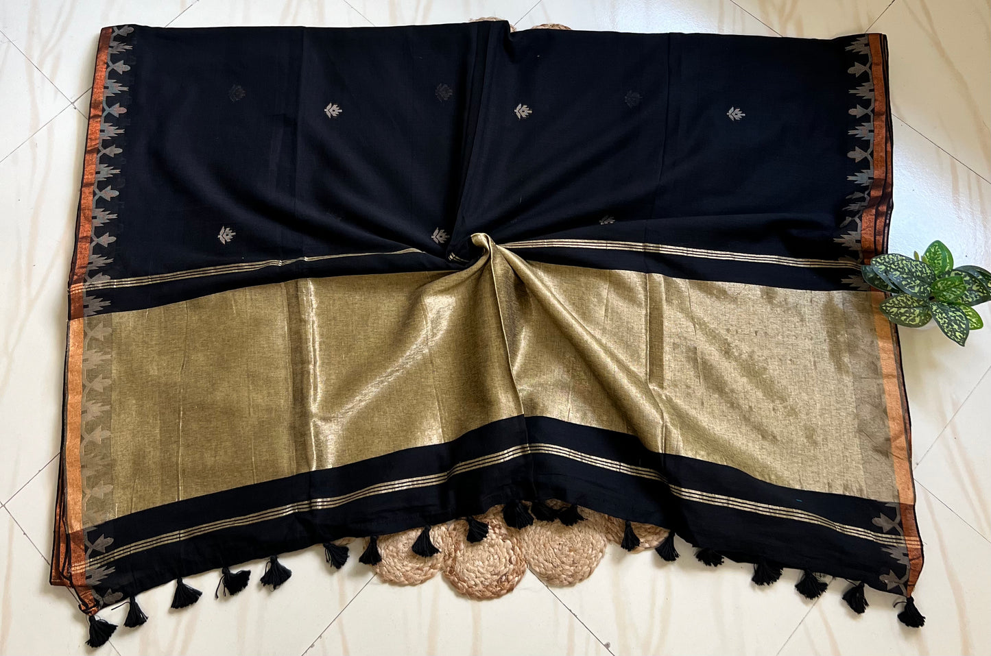 Black jamdani saree zari pallu with stripes and tassels